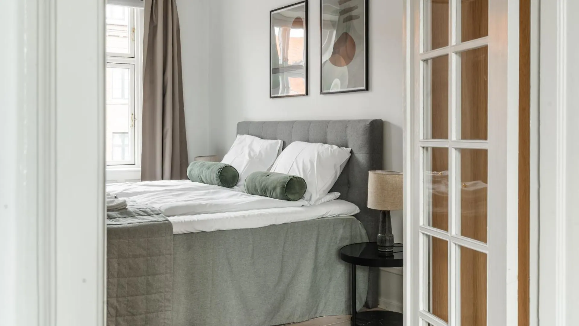 Nyhavn Apartments - Luxurious 3-4 Bedroom Apartments Copenhagen