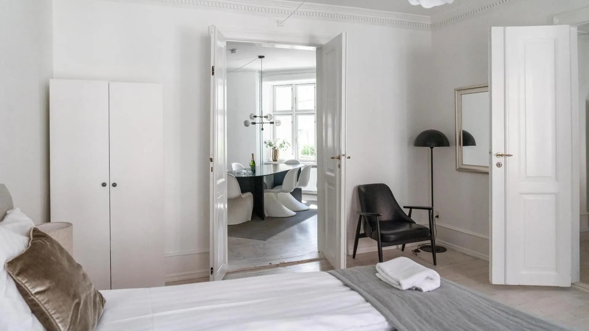 Nyhavn Apartments - Luxurious 3-4 Bedroom Apartments Copenhagen
