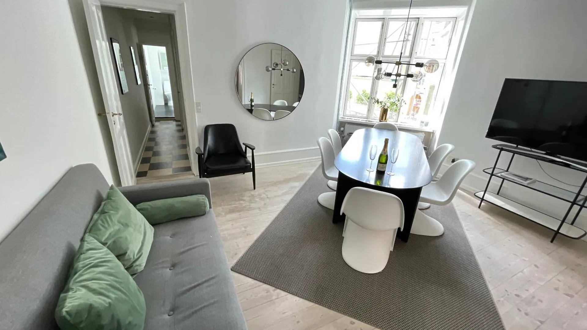 Nyhavn Apartments - Luxurious 3-4 Bedroom Apartments Copenhagen Denmark